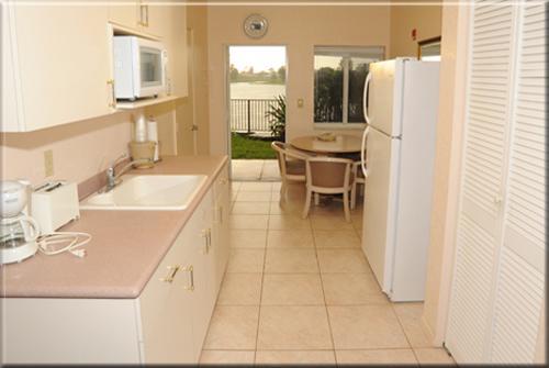 Royal Inn Hotel Loxahatchee Стая снимка